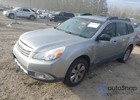 2010 Subaru Outback 2.5I Premium z USA, uszkodzony, nr VIN 4S4BRCGC1A3355691